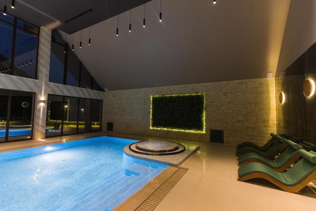 Nedei Hotel&Spa Martinie Buitenkant foto
