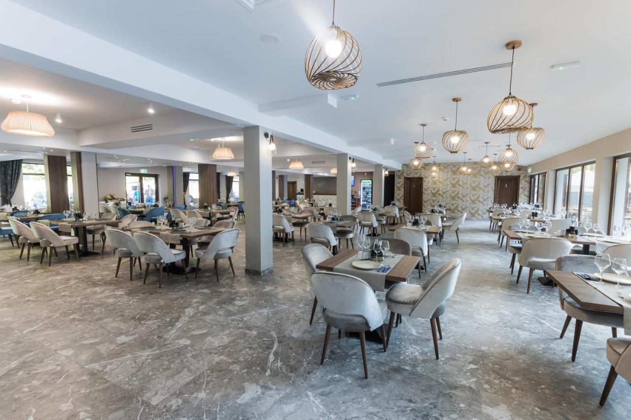 Nedei Hotel&Spa Martinie Buitenkant foto